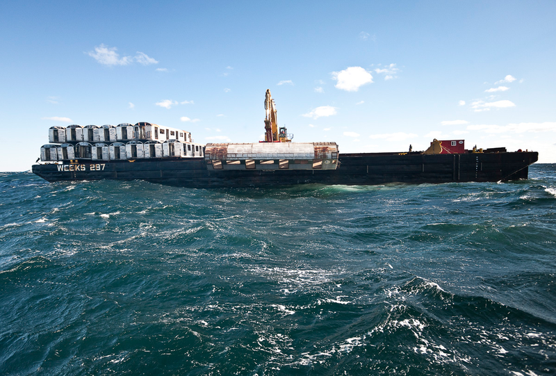 Illustration for article titled The Spectacular Sight of Subway Cars Being Dumped Into the Ocean